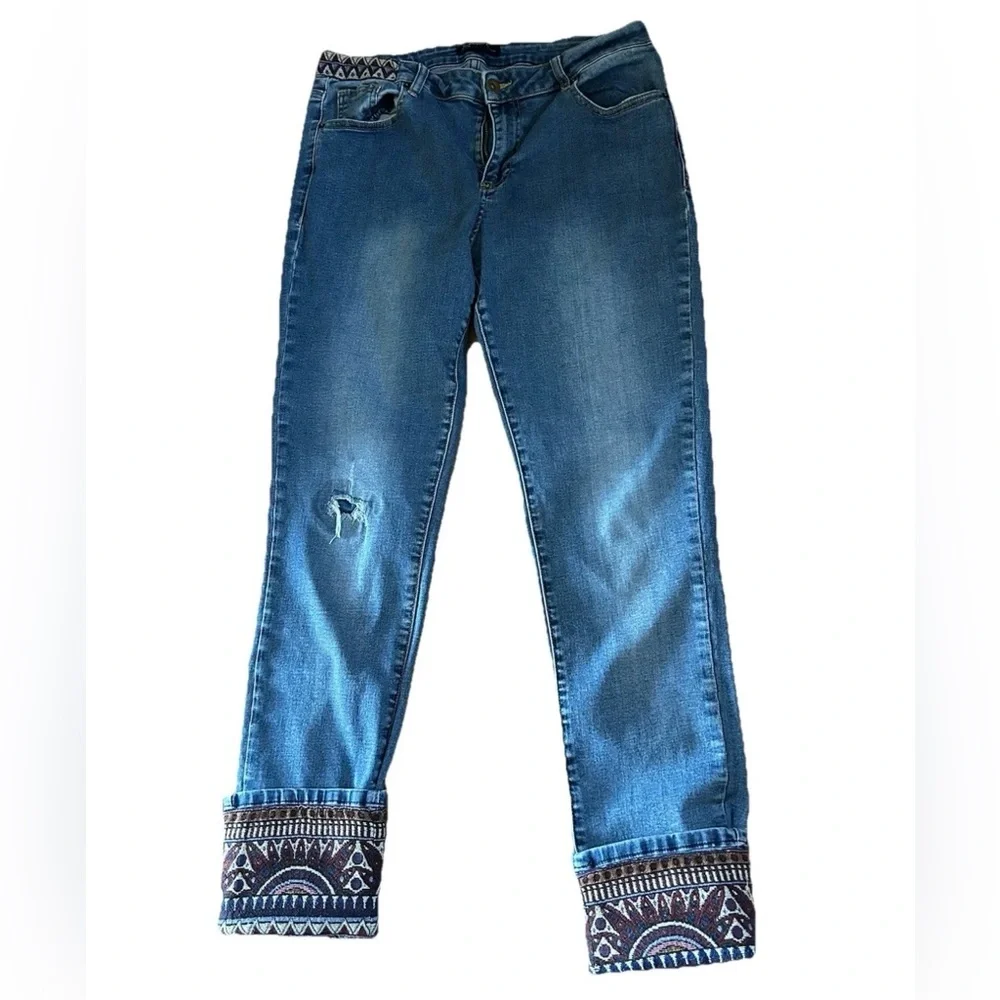 Charlie B Women's Embroidered Southern Western Cuff Jeans Dark Blue Wash Size 32 - Picture 1 of 16